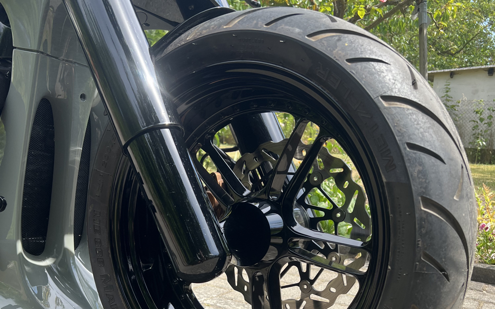 vs1400_1000x625_2.jpg